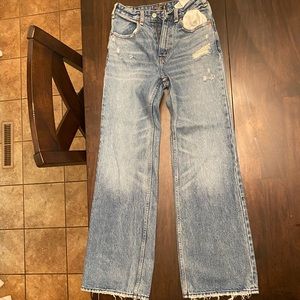 Abercrombie & Fitch distresses flare jeans